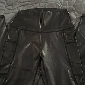 NWOT full length CVG leggings